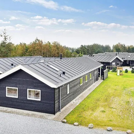 18 Person In * Ålbæk