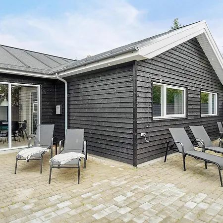 Vakantiehuis 18 Person In *