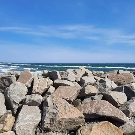 18 Person In Ålbæk