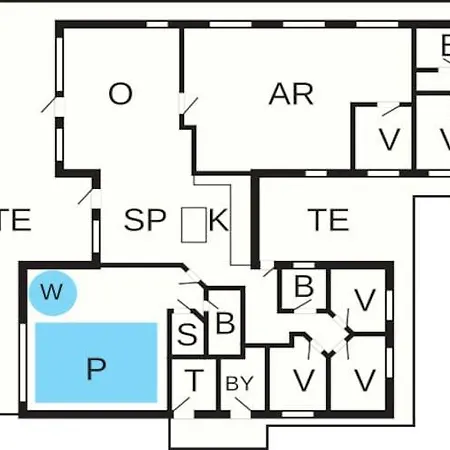 18 Person In Ålbæk