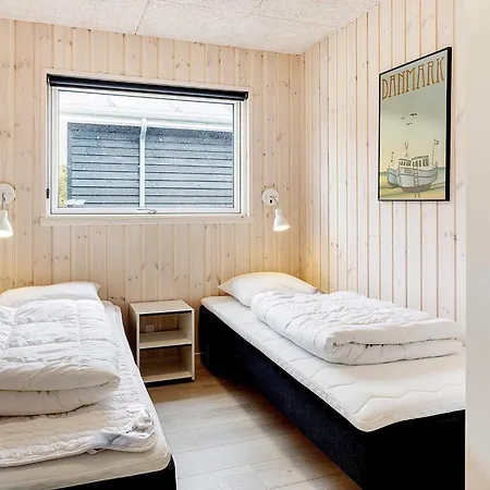 18 Person In Feriehus *